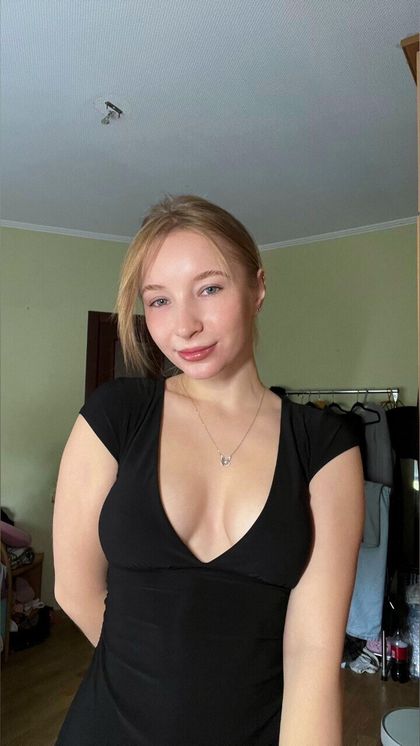 silly.milly OnlyFans picture