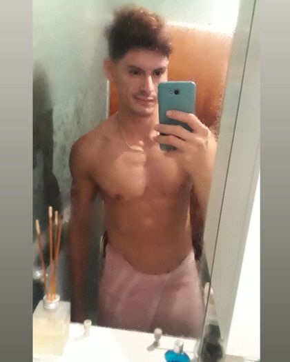 arielroras OnlyFans picture