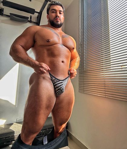 olympusmaximus OnlyFans picture