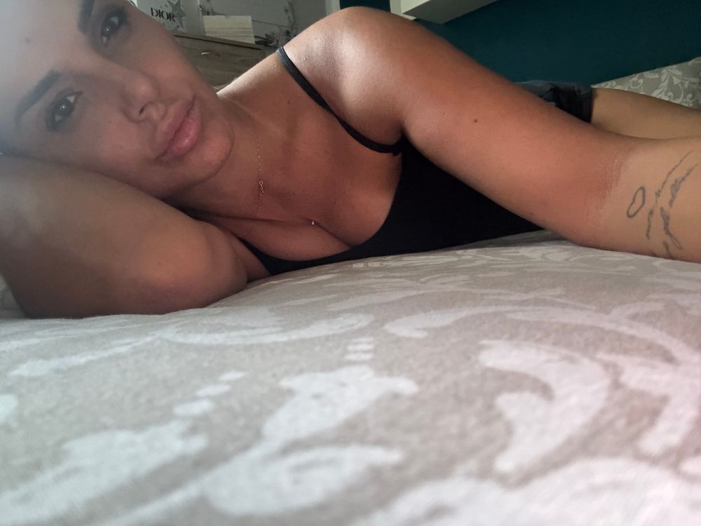 bellaesimpatica OnlyFans profile picture