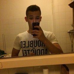 rouz23 OnlyFans picture
