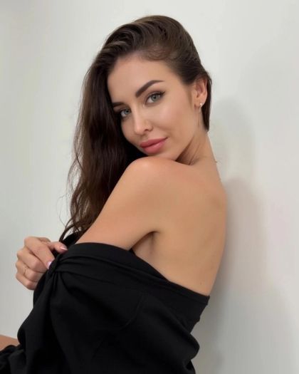 elizawifey OnlyFans picture
