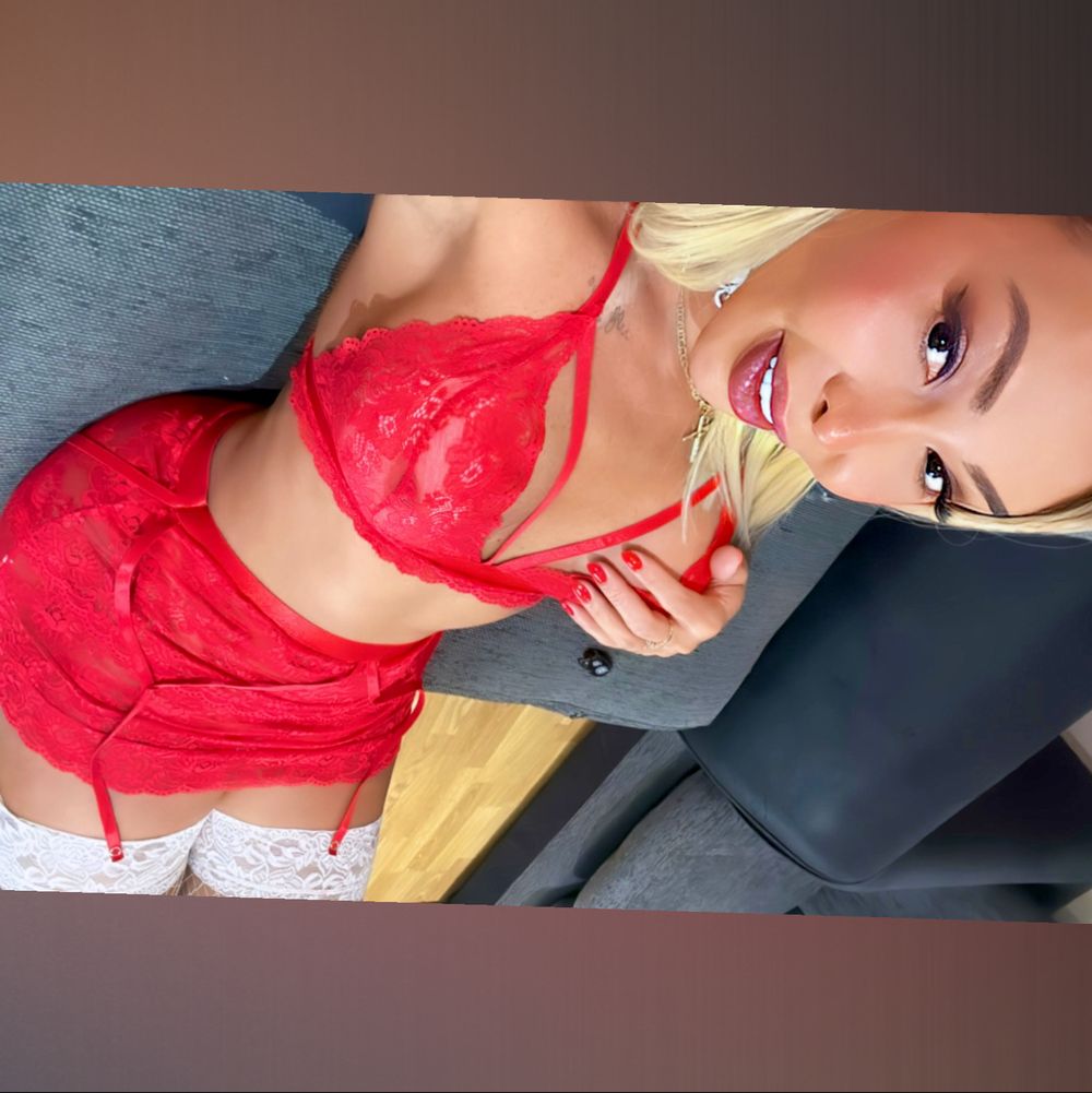 naughtyshemale OnlyFans profile picture