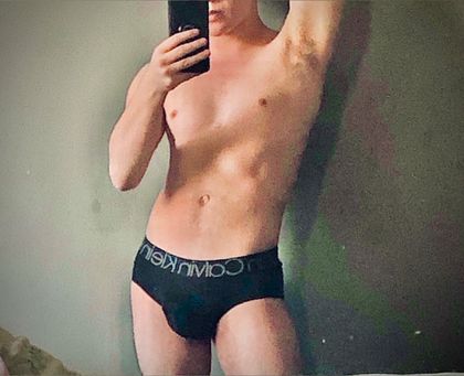 shadesofbluue OnlyFans picture