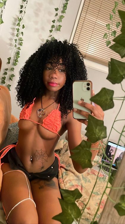 feetsolesister OnlyFans picture