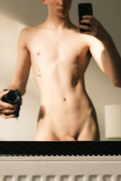 rvmnboyx OnlyFans picture