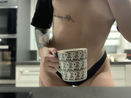 helenekovik OnlyFans picture