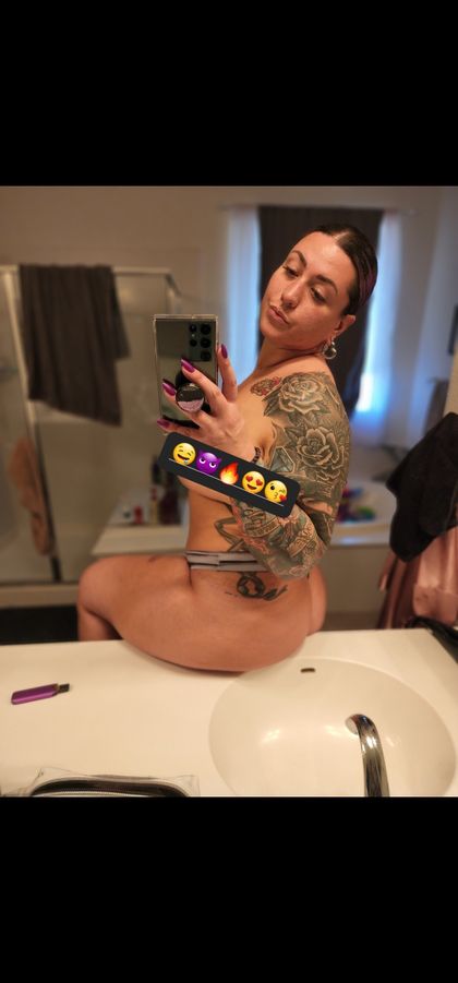 thechickwithpurplehair OnlyFans picture