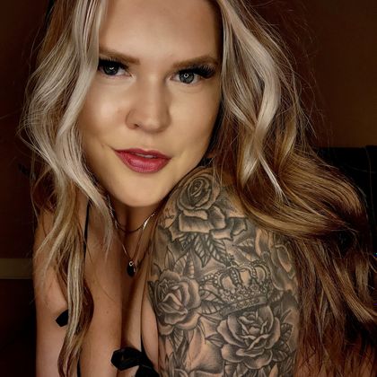 avarenee00 OnlyFans picture