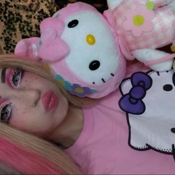 violetxeverly OnlyFans - Free Trial - XXX Photos | FansMetrics.com