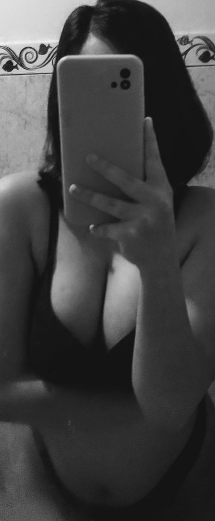 byvalleh OnlyFans picture