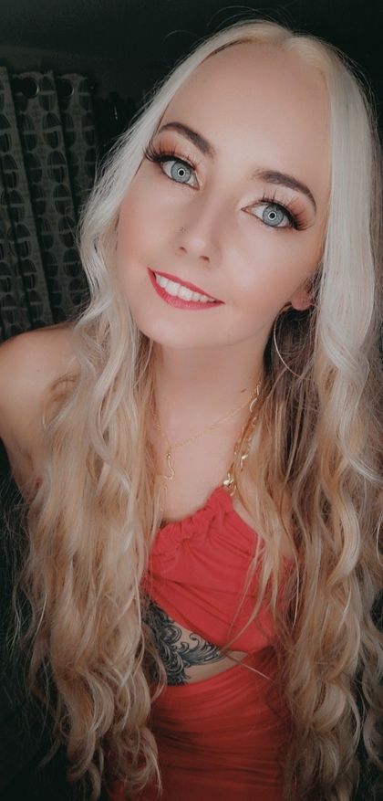 connielouise OnlyFans picture