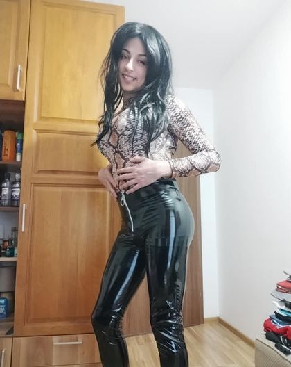 izabelle21 OnlyFans picture