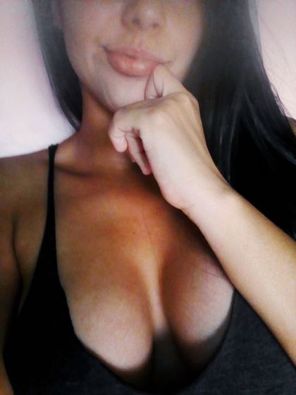 soynella OnlyFans picture