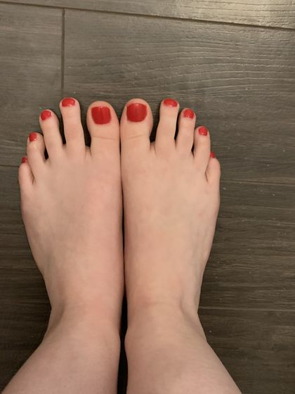 cutefeetbyholli OnlyFans picture