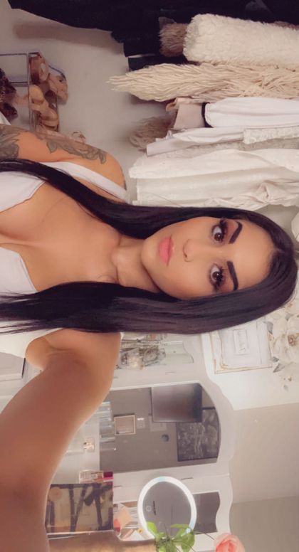 naughtynaomi OnlyFans picture