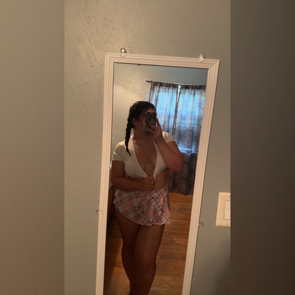 raven-ready OnlyFans profile picture
