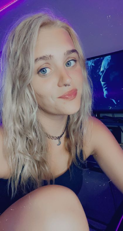 evagenaismiles OnlyFans picture