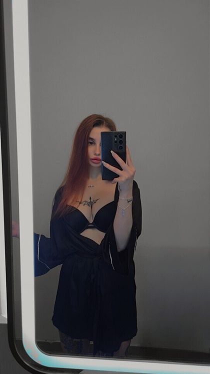 newlana OnlyFans picture