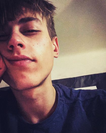 flohtwink OnlyFans picture