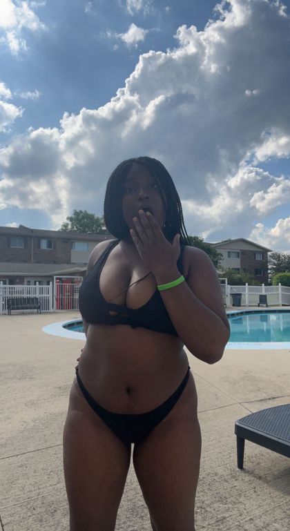 lovely_lipsandhips OnlyFans picture