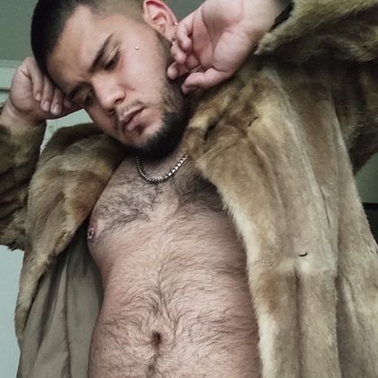 plu.ton OnlyFans picture