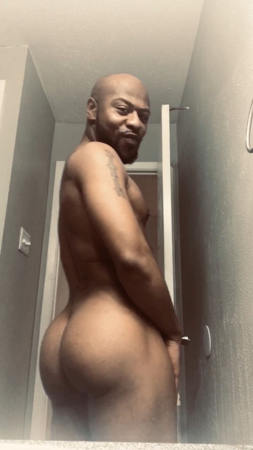 slidethru2 OnlyFans profile picture