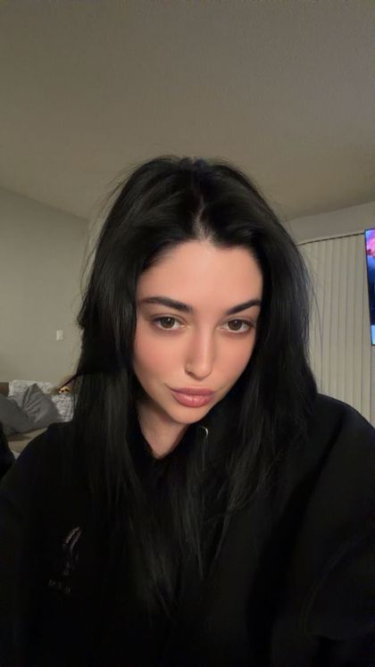 andiloebel OnlyFans picture