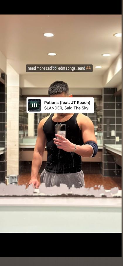 rvinn OnlyFans picture