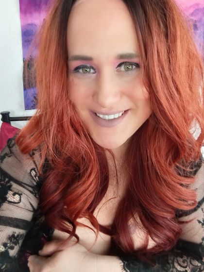 hotwiferuby OnlyFans picture
