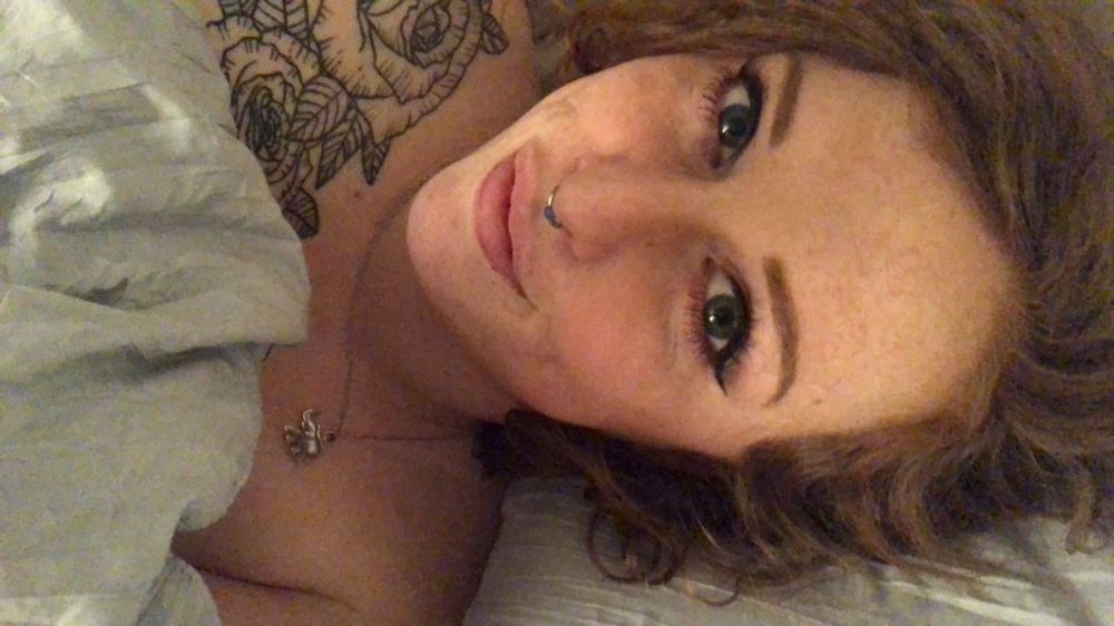 lonelylovelylily OnlyFans profile picture