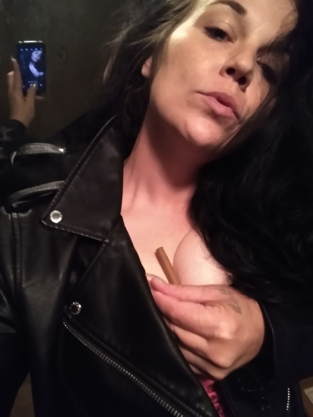 smokingwoman OnlyFans profile picture