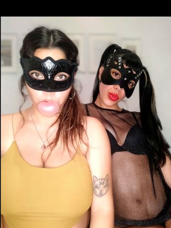 Zoe & Tam