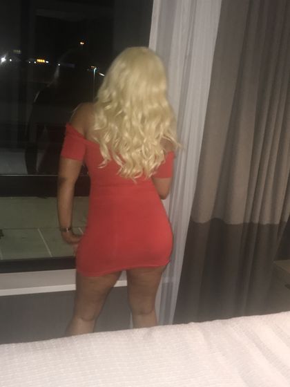 robin8869 OnlyFans picture