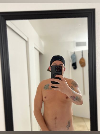 caloshot22 OnlyFans picture