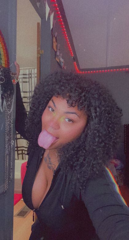 cosmicbrownieee OnlyFans picture