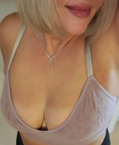 alexandracavanaugh OnlyFans picture