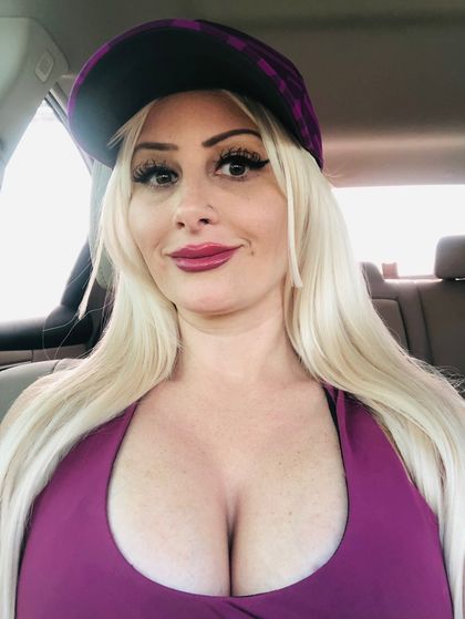 chynawhite369 OnlyFans picture