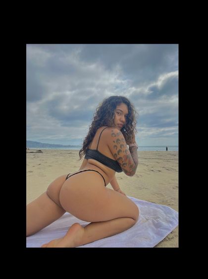 issaworld OnlyFans picture