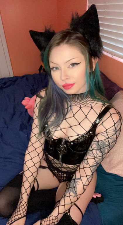 battydoll OnlyFans picture