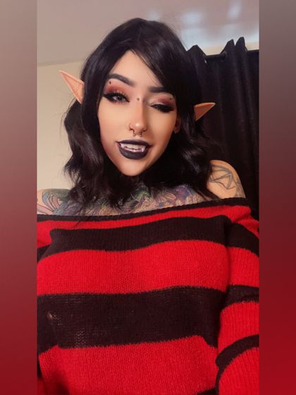 gothmommylilli OnlyFans picture