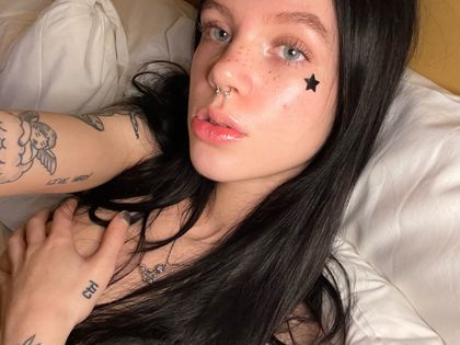 freemyexjade OnlyFans picture