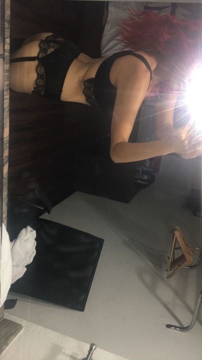redblosssomm OnlyFans picture