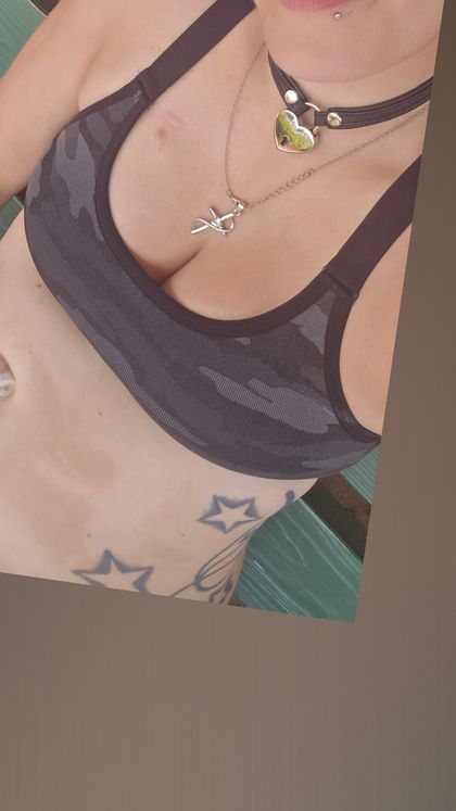 slavgirl22 OnlyFans picture