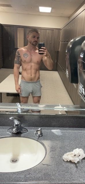 alexgrey222 OnlyFans picture