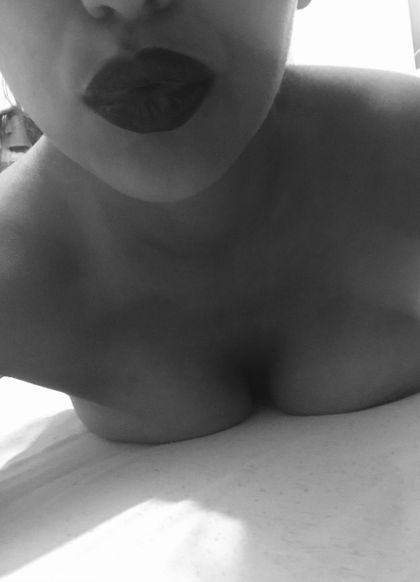 girlfirehot OnlyFans picture