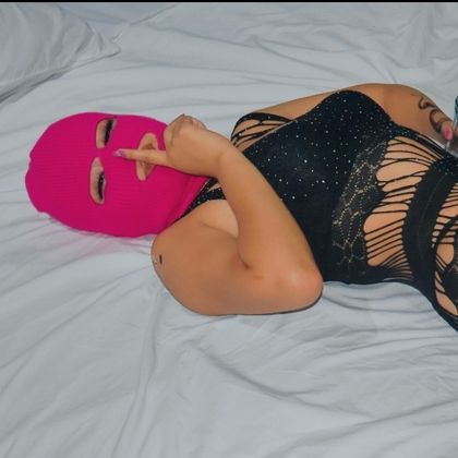 zuri.latin OnlyFans picture