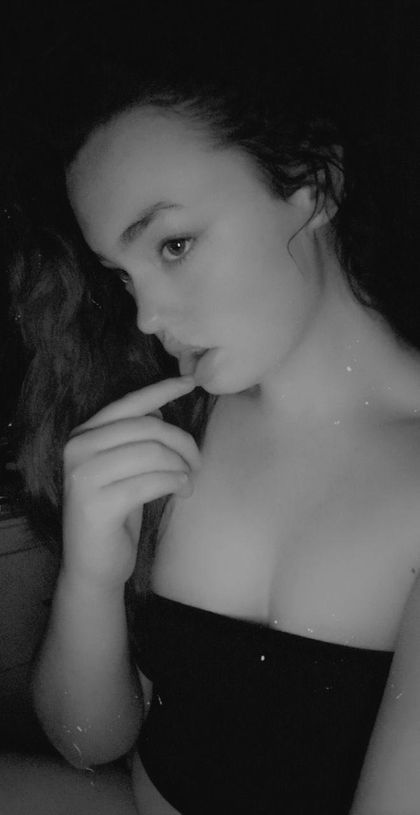 autumnrose19 OnlyFans picture