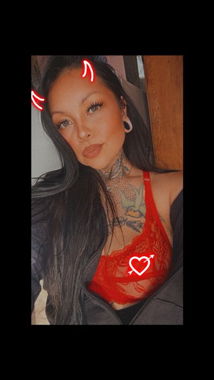 rileyraexx OnlyFans picture