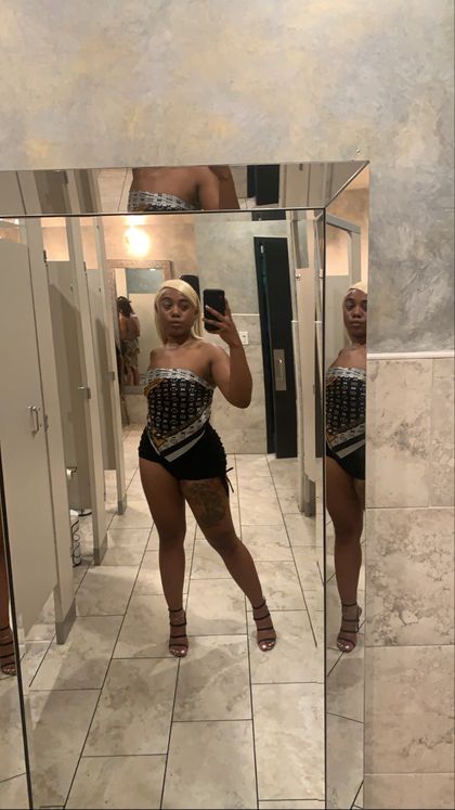 thegoldenbaby OnlyFans picture